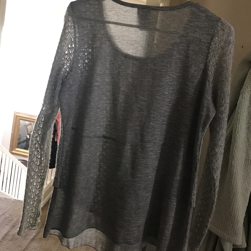 Silver Ransom Sweater ⭐️ - Picture 4 of 4