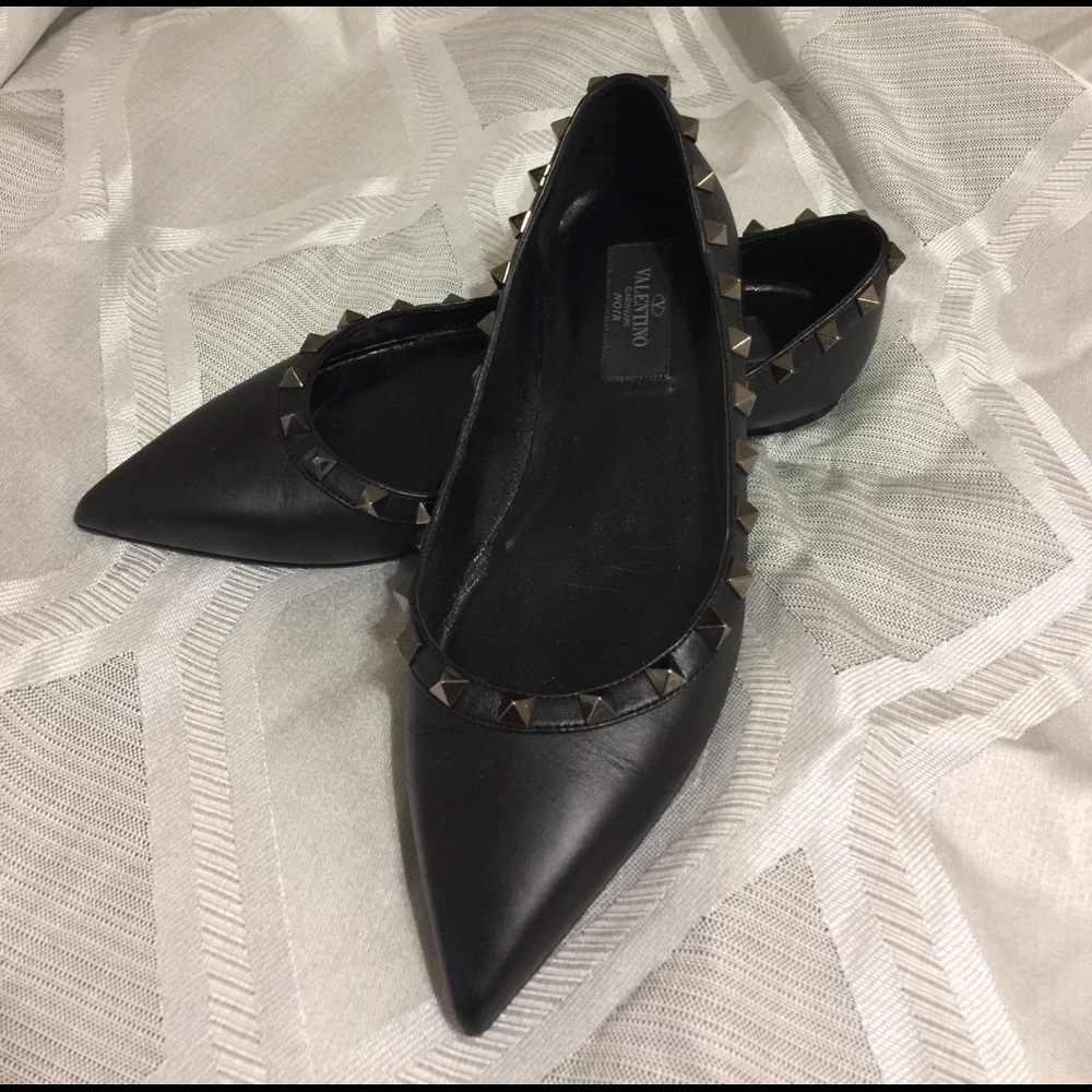 ❌Sold❌ Valentino Rockstud Flats Auth
