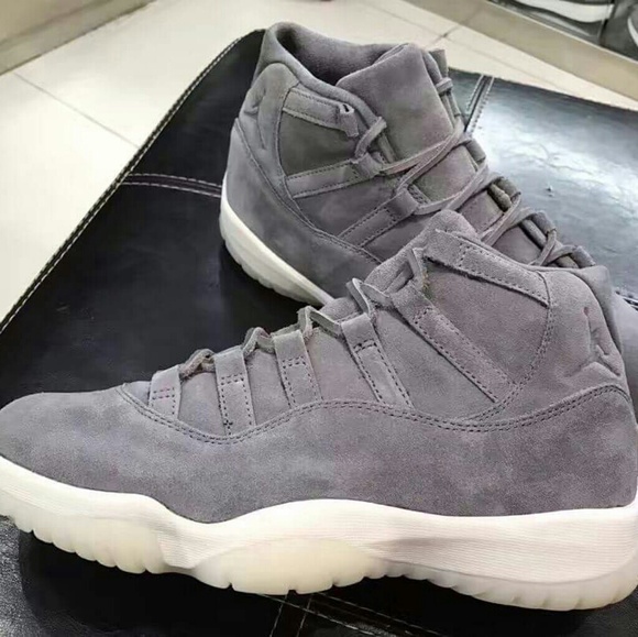 Jordan 12 all gray - Picture 1 of 3