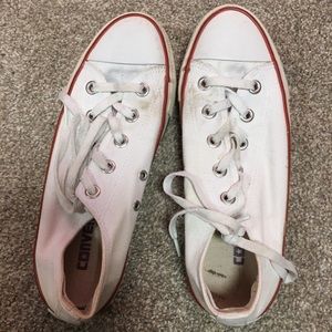 Low white converse