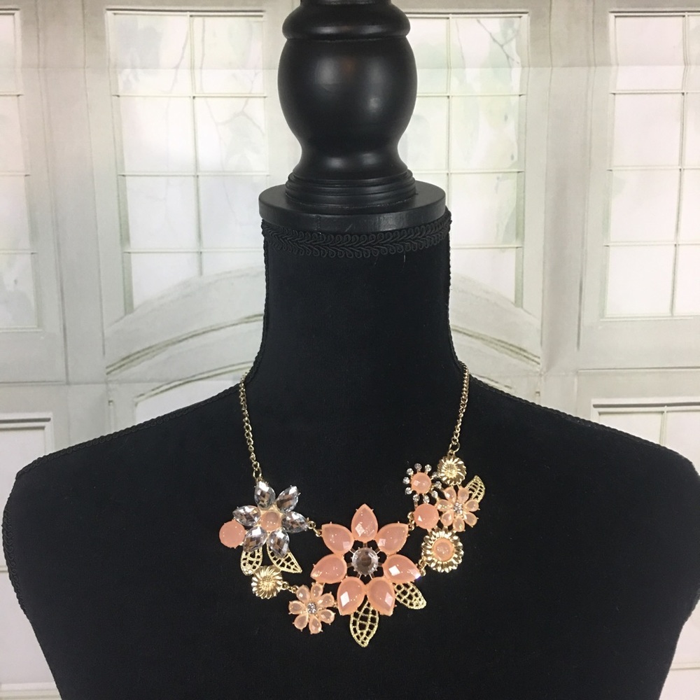 Flower Bib Necklace - Picture 2 of 5