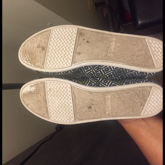 Women's Toms - Picture 4 of 4