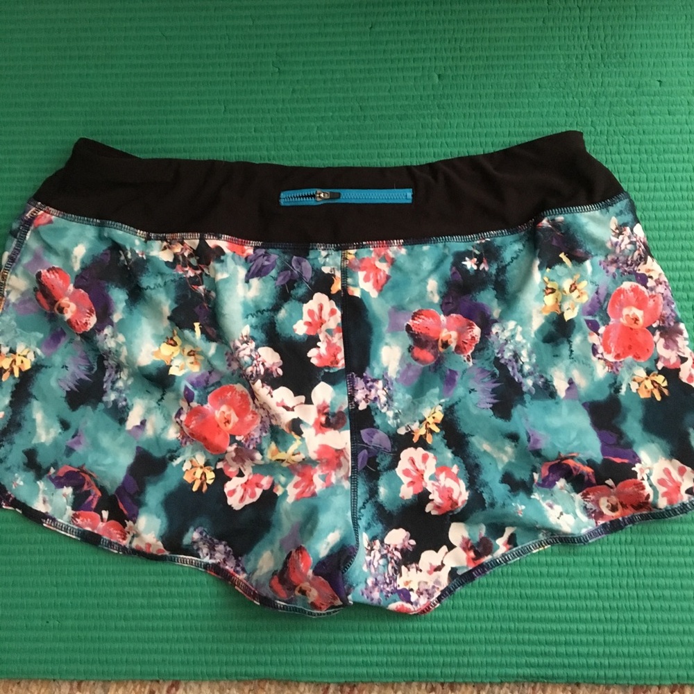 BUY TODAY GOING TO CONSIGNMENT! running shorts!