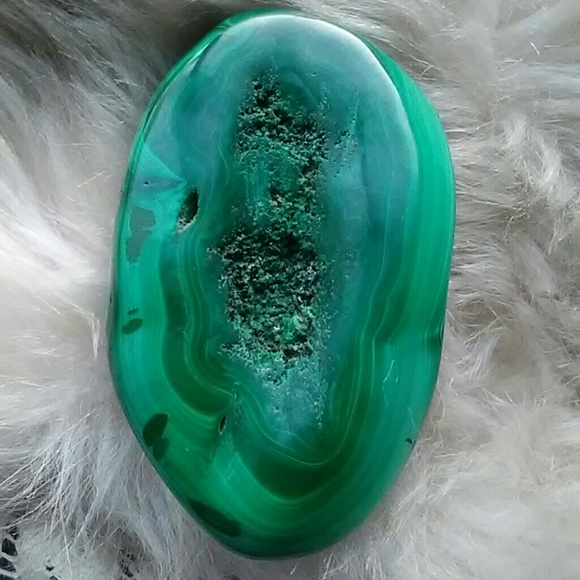 1 Malachite Palm Stone, Crystal Healing - Picture 3 of 3