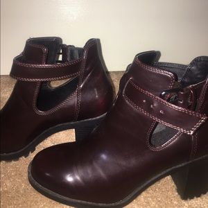 Booties with buckle