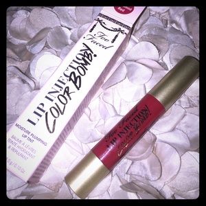 Too Faced Color Bomb Eastwood Red