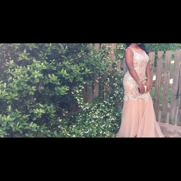 Prom dress - Picture 3 of 4