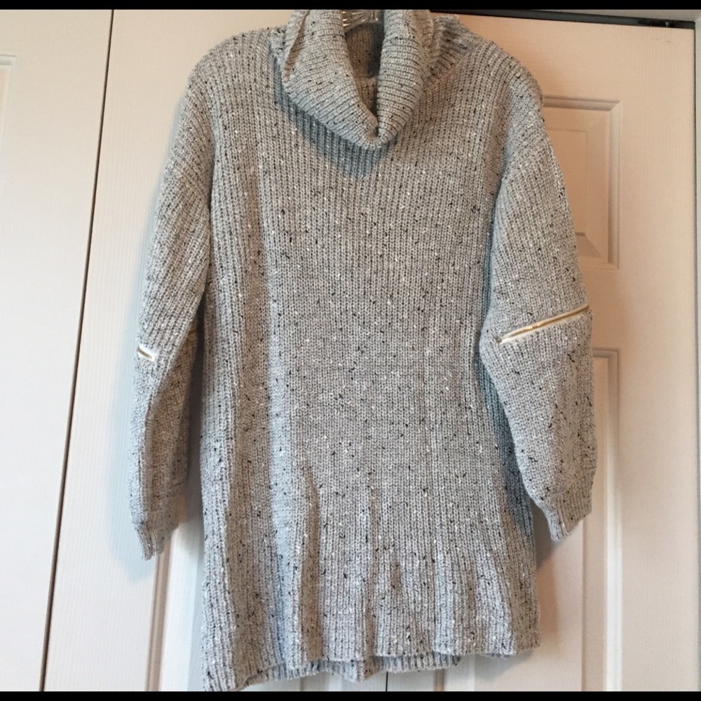 Turtle neck over sized sweater