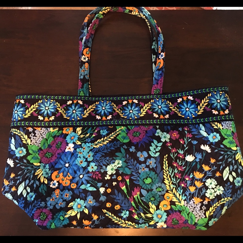 Vera Bradley Grand Tote