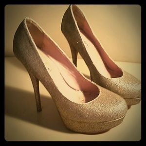Steve Madden Gold Glittery Platform Heels