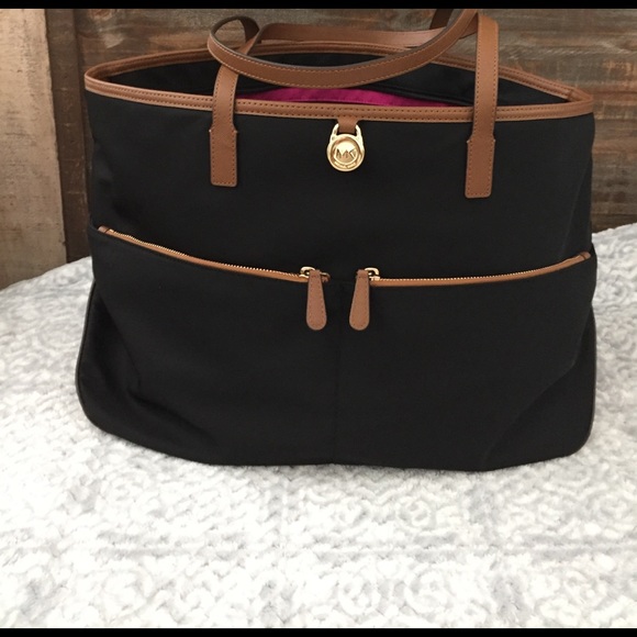 PRICE FIRM Michael Kors X Large Tote Bag - Picture 2 of 4