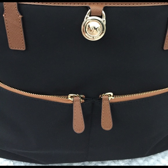 PRICE FIRM Michael Kors X Large Tote Bag - Picture 4 of 4