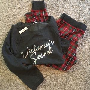 Brand New with tags Victoria's Secret Sleep Set