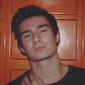 Meet your Posher, Zach