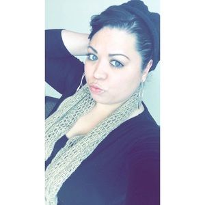 Meet your Posher, Melissa