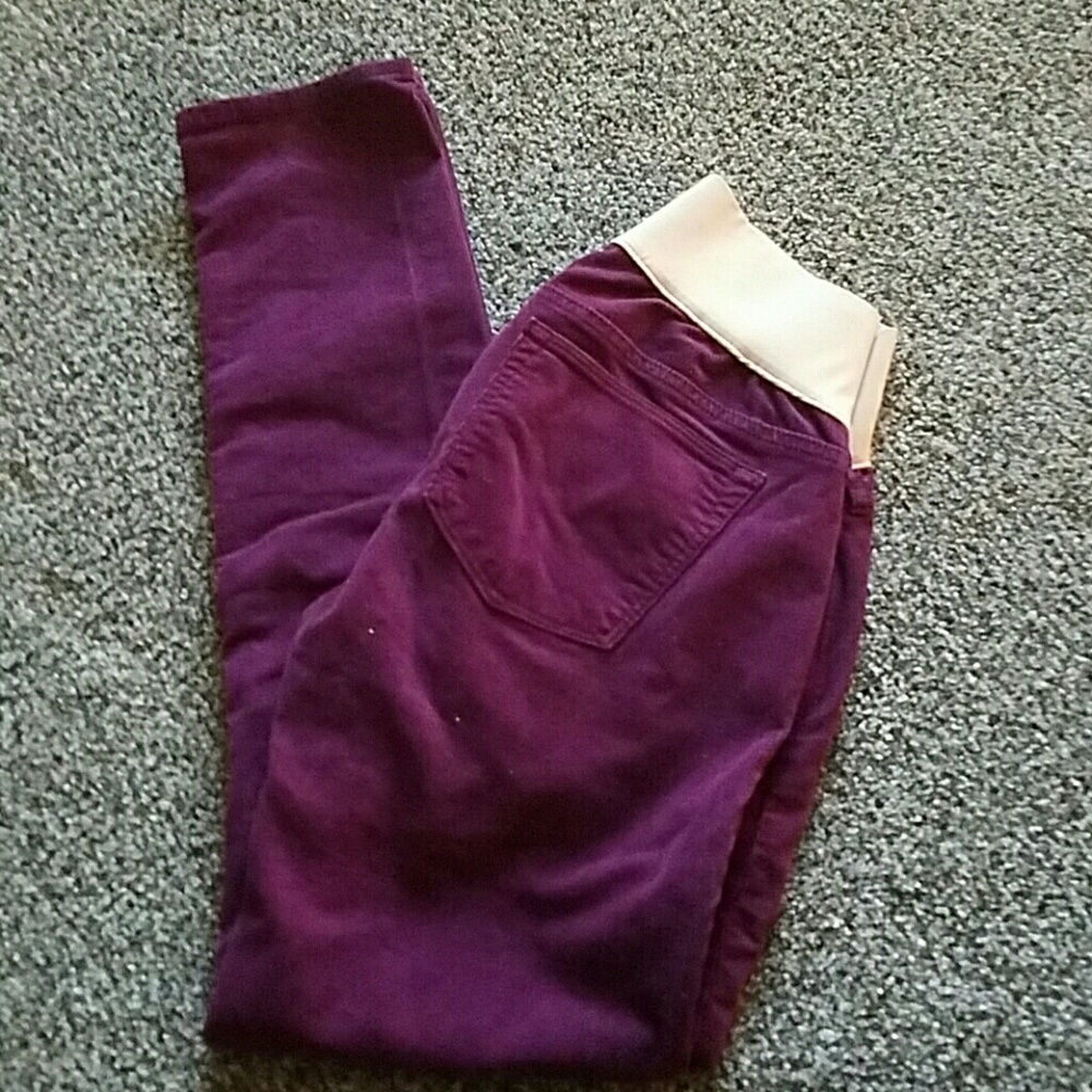 Gap maternity jeans 26/2 plum corduroy