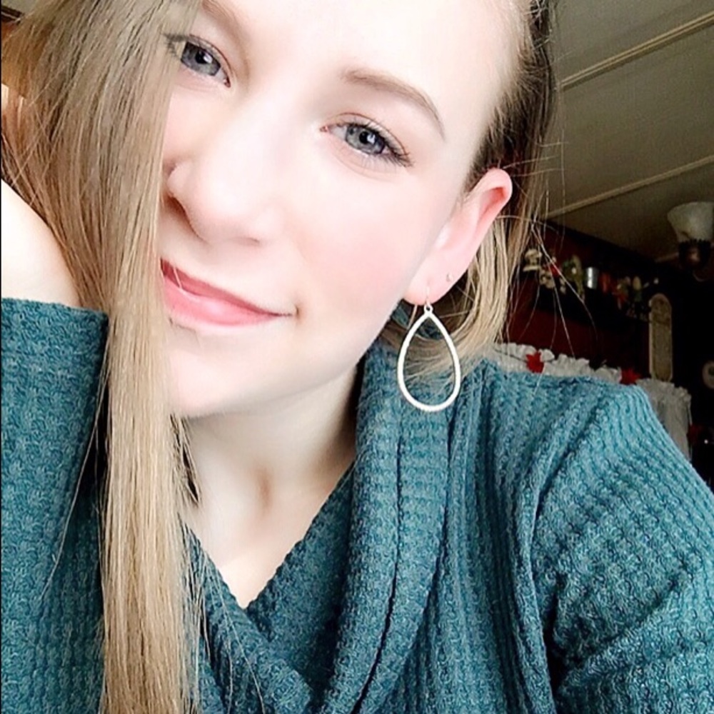 Meet your Posher, Amanda