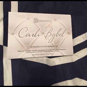 Carli Bybel eyeshadow palette