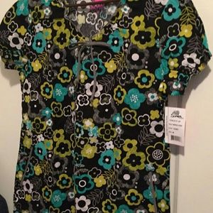 *FINAL SALE* Scrub top