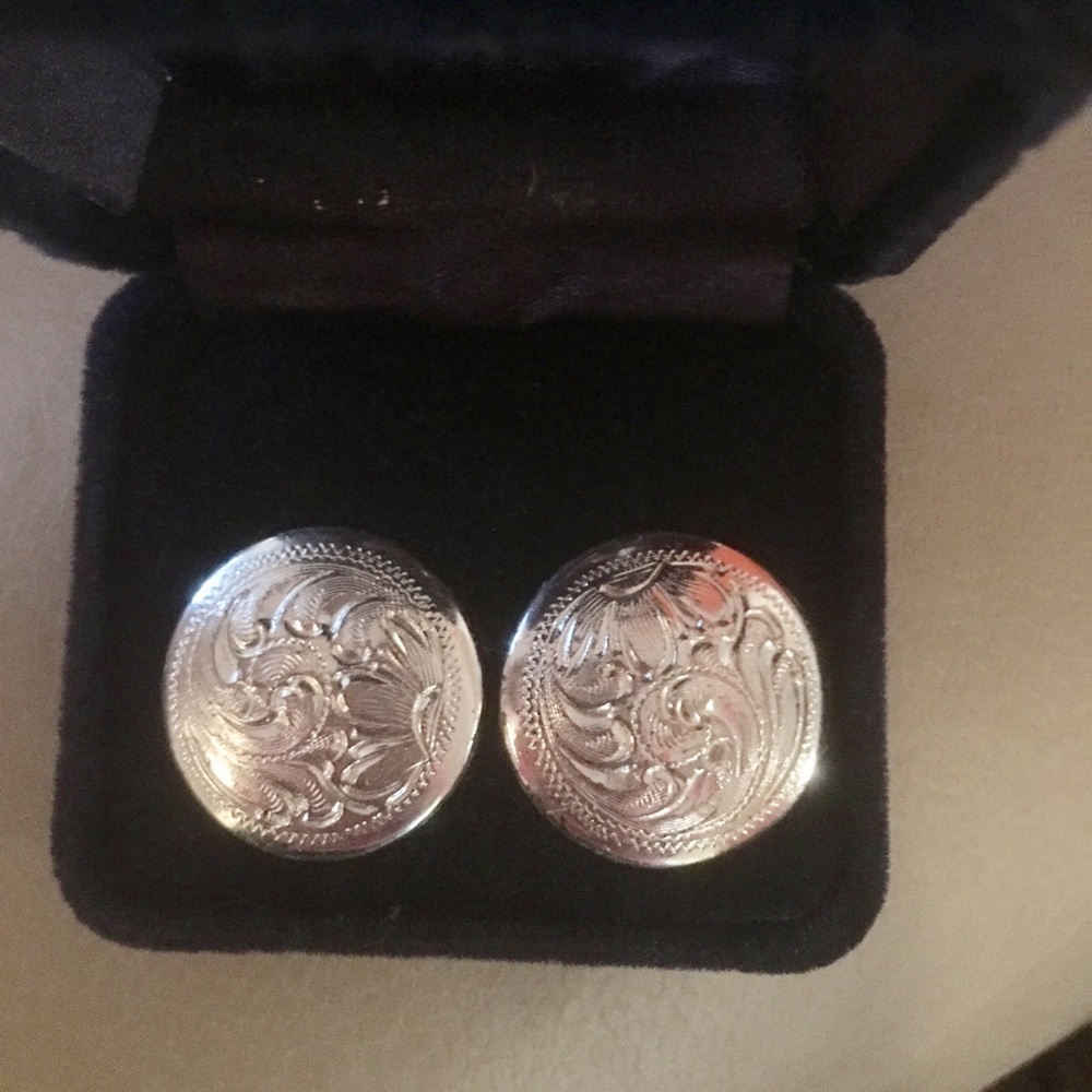 💐MONTANA SILVER WESTERN CIRCLE POST EARRINGS