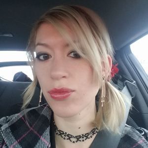 Meet your Posher, Danielle