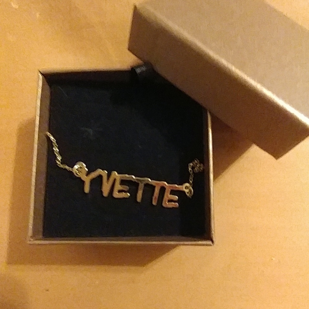 Name Necklace "Yvette"