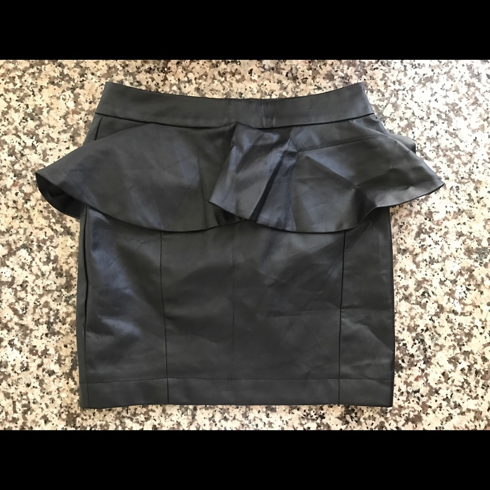 Dolce & Gabbana black leather skirt