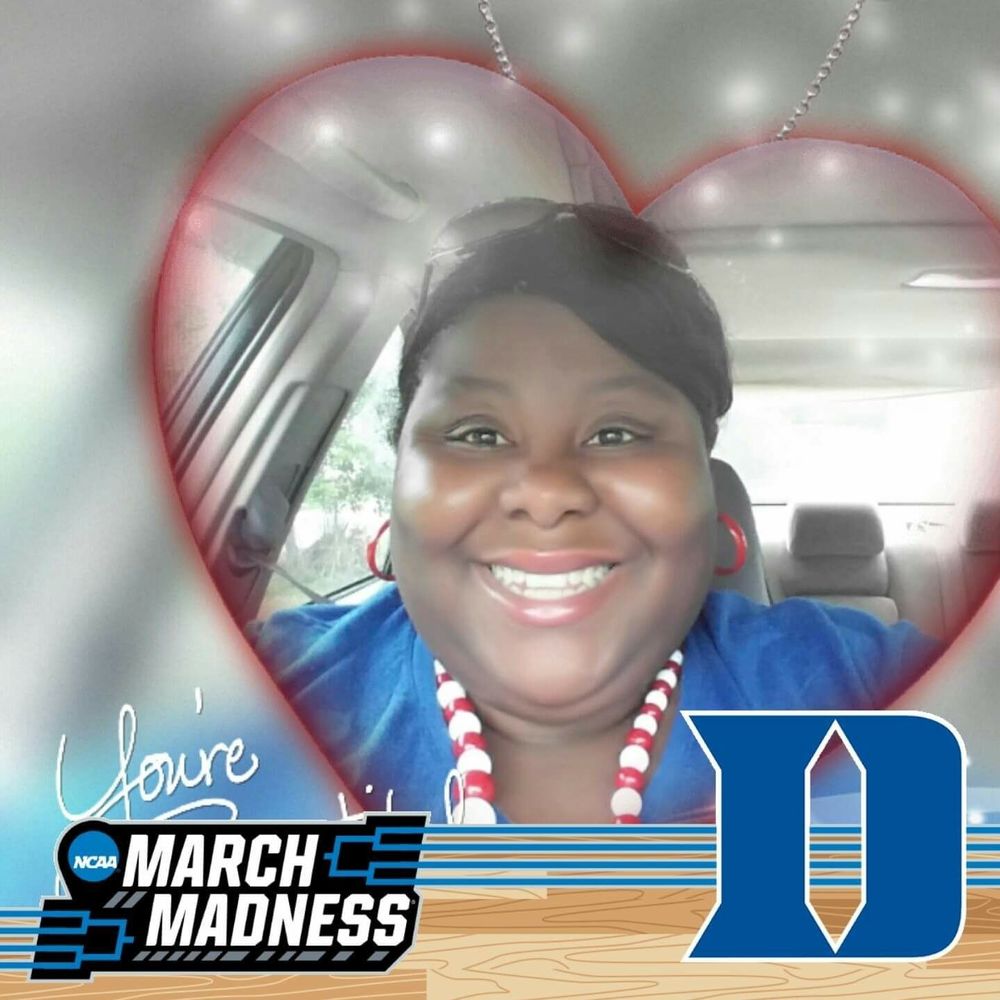 Meet your Posher, Courtney