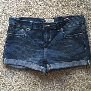 Cute jean shorts size 13/14