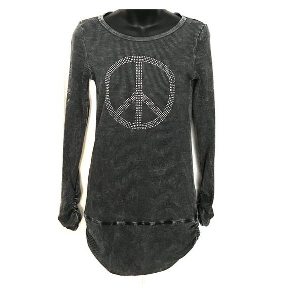 Tops - ❤SALE ❤Rhinestone peace sign l/s tunic top S