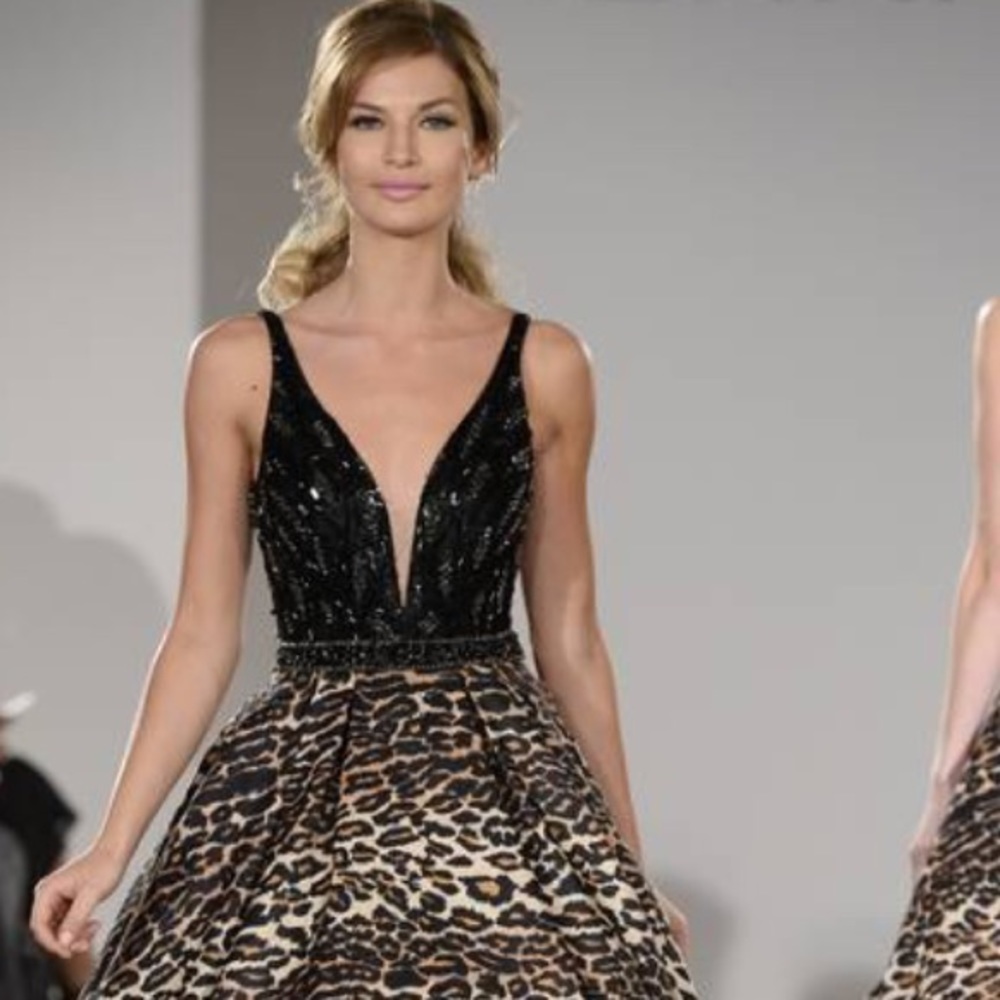 🖤🐯SHERRI HILL GOWN🐯🖤