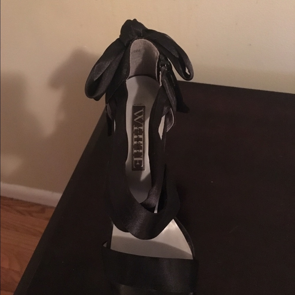 A dress pump