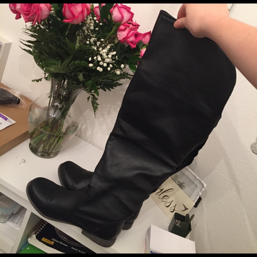 Knee-High Faux Leather Black Boots