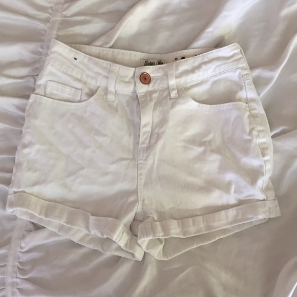 Highwasted shorts - Picture 1 of 2