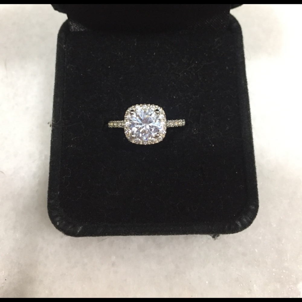 Sold 1.5 ct CZ ENGAGEMENT RING 💍 sold