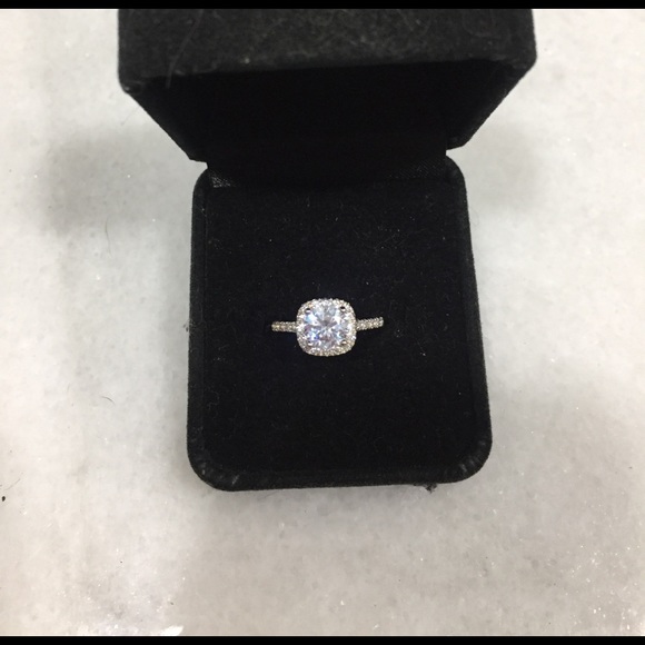 Sold 1.5 ct CZ ENGAGEMENT RING 💍 sold - Picture 2 of 4
