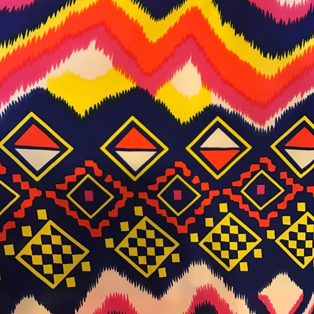 Spring-Time Patterned Dress - Picture 2 of 4