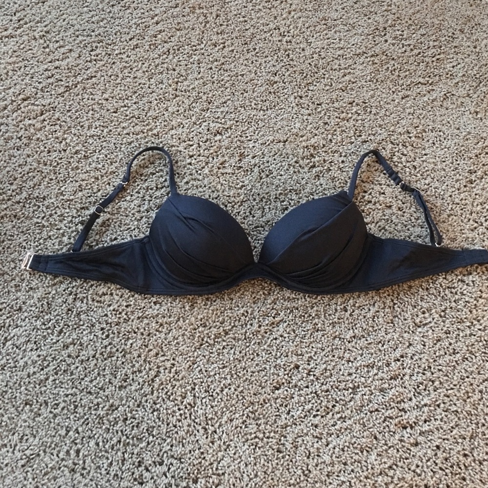 Black Swimsuit Top (convertible straps)