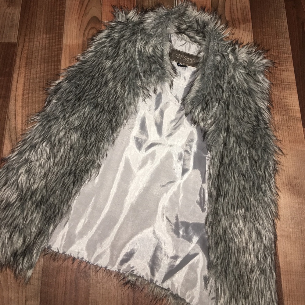 Fur vest