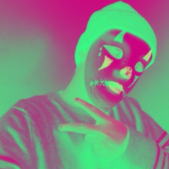 Meet your Posher, Brad - Picture 1 of 1