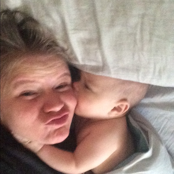 Meet your Posher, Dominique - Picture 3 of 3