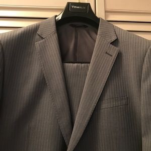 Vitarelli men's grey pinstriped suit