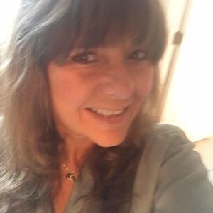 Meet your Posher, Deborah