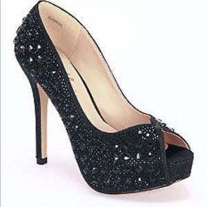 Lauren Lorraine Carroll Pumps Orig $119 Size 6.5