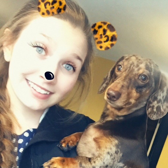 Meet your Posher, Abbey 👸🏼 - Picture 2 of 2