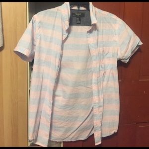 Forever 21 men's short sleeve button up (slim fit)