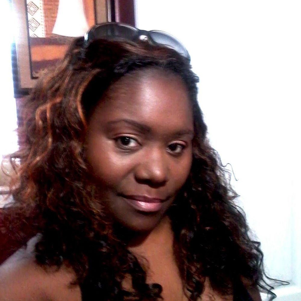 Meet your Posher, Yolanda