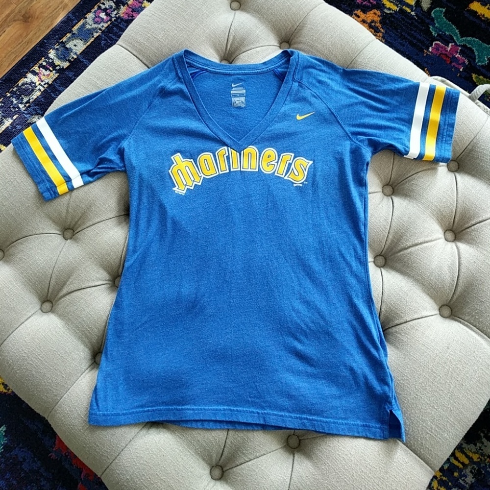 Nike t-shirt