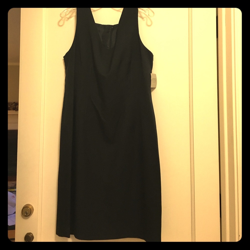 NWT-Kasper navy sheath suiting dress
