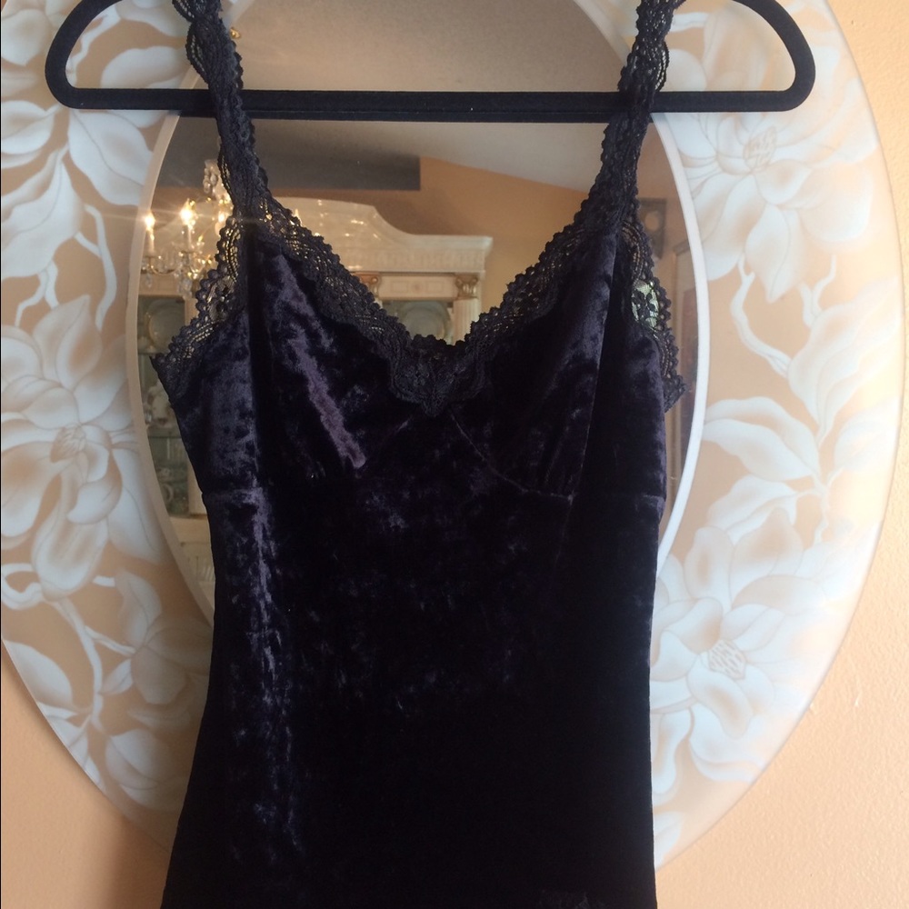 🎉🎊HOST PICK! 🎉🎊Express camisole